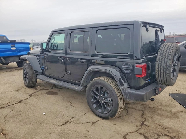 Jeep Wrangler 4XE* SAHARA* ГОЛЯМА НАВИГАЦИЯ* ЛИЗИНГ - автомобили, коли, обяви за нови и употребявани 1