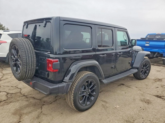 Jeep Wrangler 4XE* SAHARA* ГОЛЯМА НАВИГАЦИЯ* ЛИЗИНГ - автомобили, коли, обяви за нови и употребявани 2