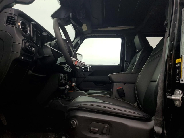 Jeep Wrangler 4XE* SAHARA* ГОЛЯМА НАВИГАЦИЯ* ЛИЗИНГ - автомобили, коли, обяви за нови и употребявани 6