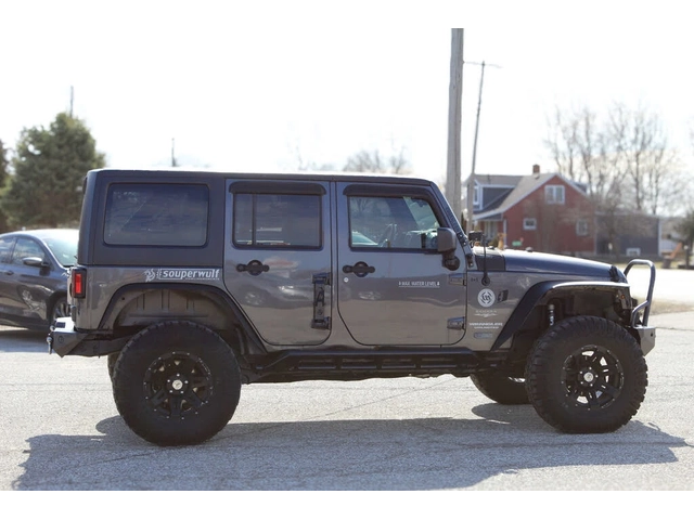 Jeep Wrangler Unlimited Sahara 4WD - автомобили, коли, обяви за нови и употребявани 4