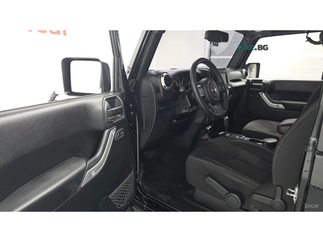 Jeep Wrangler 3.6 RUBICON - автомобили, коли, обяви за нови и употребявани 8