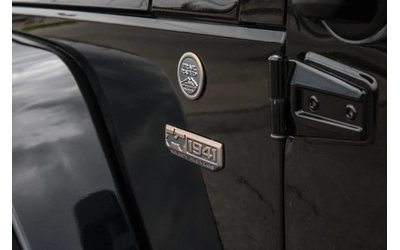 Jeep Wrangler Unlimited Sahara 4WD - автомобили, коли, обяви за нови и употребявани 8