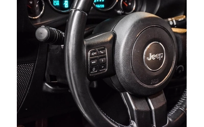 Jeep Wrangler Sahara 4WD - автомобили, коли, обяви за нови и употребявани 11