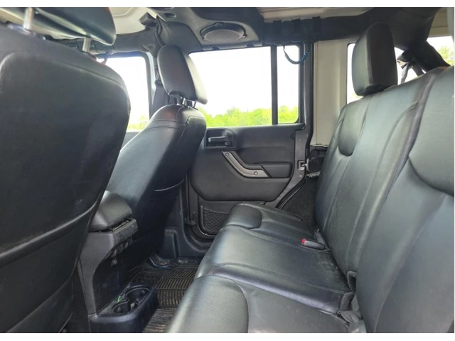 Jeep Wrangler Unlimited Sport - автомобили, коли, обяви за нови и употребявани 10