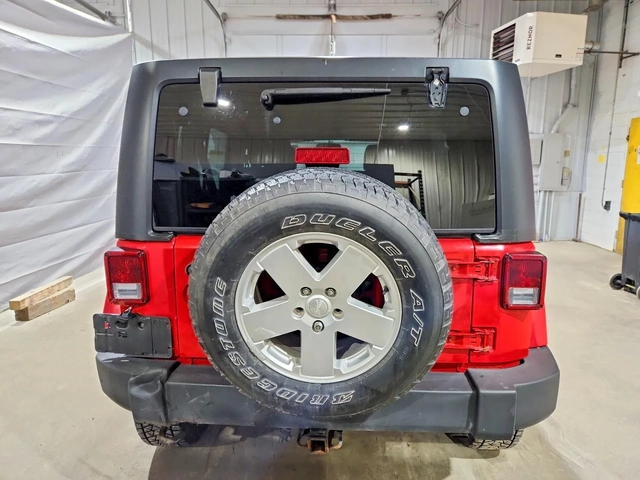 Jeep Wrangler UNLIMITED SAHARA - автомобили, коли, обяви за нови и употребявани 4