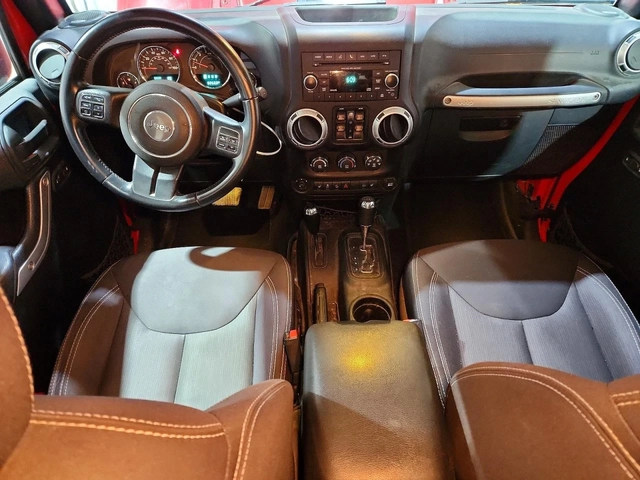 Jeep Wrangler UNLIMITED SAHARA - автомобили, коли, обяви за нови и употребявани 7