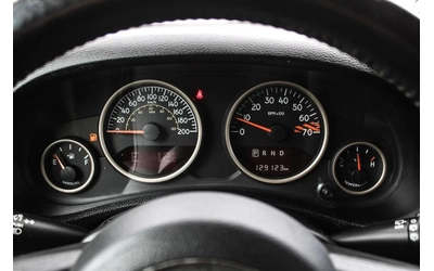 Jeep Wrangler Unlimited Sahara 4WD - автомобили, коли, обяви за нови и употребявани 6
