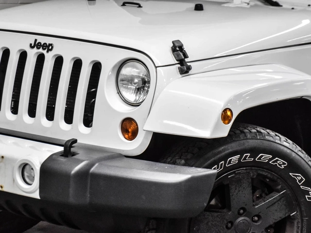 Jeep Wrangler Sahara 4WD - автомобили, коли, обяви за нови и употребявани 1