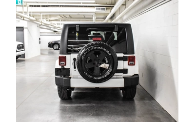 Jeep Wrangler Sahara 4WD - автомобили, коли, обяви за нови и употребявани 6
