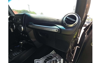 Jeep Wrangler SAHARA - автомобили, коли, обяви за нови и употребявани 7