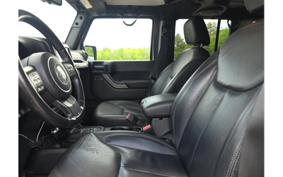 Jeep Wrangler Unlimited Sport - автомобили, коли, обяви за нови и употребявани 6