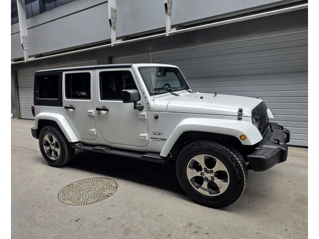 Jeep Wrangler LIMITED SAHARA 3.6 AWD - автомобили, коли, обяви за нови и употребявани 10