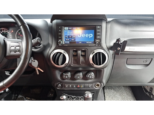 Jeep Wrangler SAHARA | ПОДГРЕВИ | КАМЕРА | НОВИ ГУМИ - автомобили, коли, обяви за нови и употребявани 9