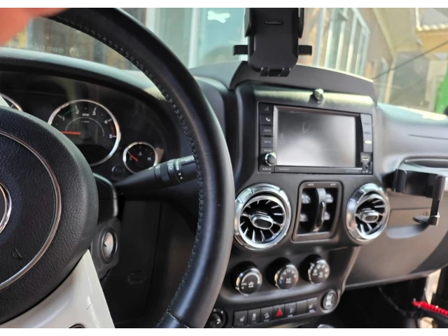 Jeep Wrangler DIESEL | SAHARA - автомобили, коли, обяви за нови и употребявани 8