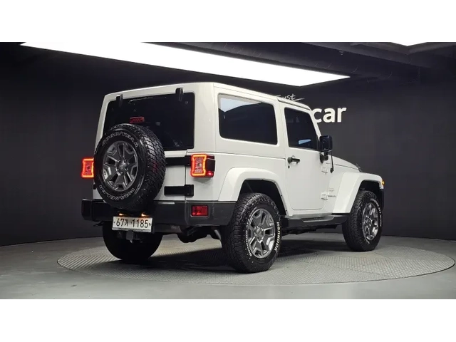 Jeep Wrangler SAHARA | ПОДГРЕВИ | КАМЕРА | НОВИ ГУМИ - автомобили, коли, обяви за нови и употребявани 1