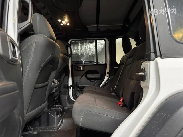 Jeep Wrangler SPORT WILLYS EDITION * КРАЙНА ЦЕНА* - автомобили, коли, обяви за нови и употребявани 13