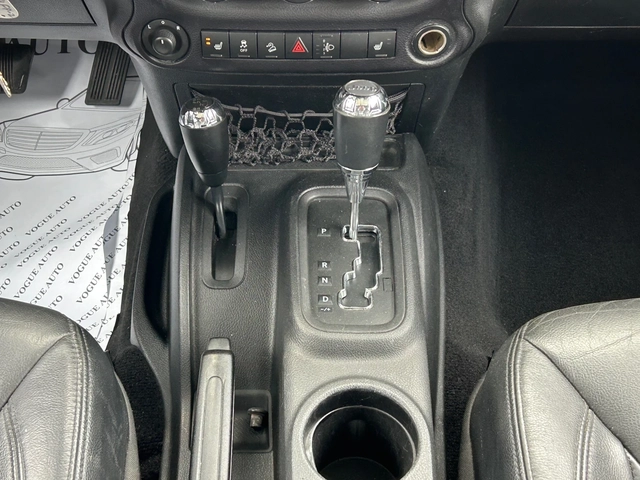 Jeep Wrangler UNLIMITED SAHARA* 2.8 CRD* AUT* ALPINE - автомобили, коли, обяви за нови и употребявани 10