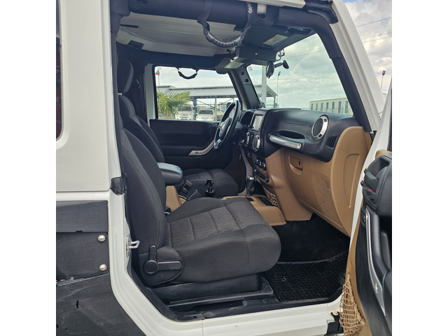 Jeep Wrangler RUBICON SUPERCHARGER - автомобили, коли, обяви за нови и употребявани 9