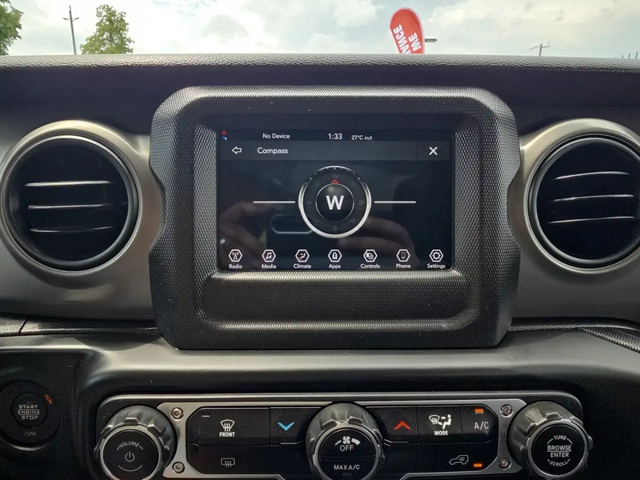 Jeep Wrangler Sport 4x4 * NO ACCIDENTS / 1 OWNER / LOW KM / AUTO 4x4 - автомобили, коли, обяви за нови и употребявани 12
