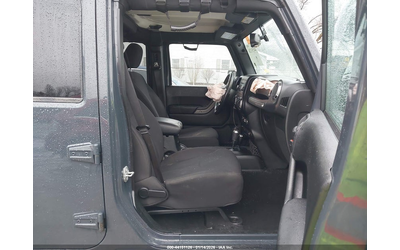 jeep-wrangler-unlimited-3-6l-v-6-dohc-vvt-285hp-4x4-drive - 4