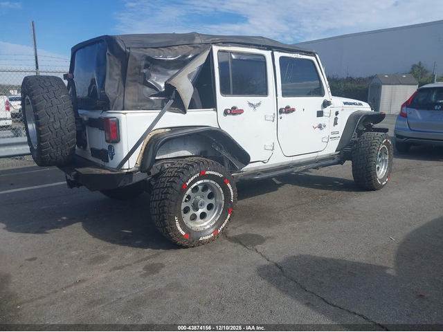 Jeep WRANGLER UNLIMITED 3.6L V-6 DOHC, VVT, 285HP 4X4 Drive - автомобили, коли, обяви за нови и употребявани 3