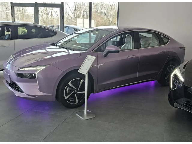 JMEV EVeasy Limo 165 kW/221 к.с. STD - автомобили, коли, обяви за нови и употребявани 1