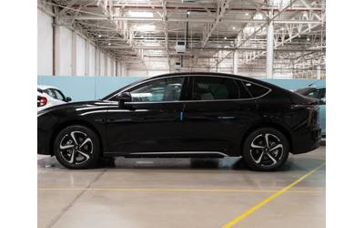 jmev-eveasy-limo-blk-165-kw-221-k-s-lux - 3