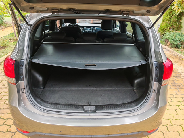 Kia Carens 1.7CRDI-АВТОМАТИК - автомобили, коли, обяви за нови и употребявани 15