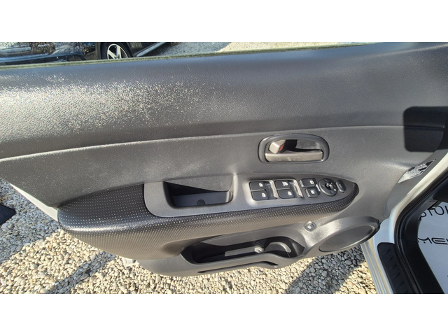 Kia Carens 2.0CRDI 172ХИЛ.100% РЕАЛНИ ТЕГЛИЧ ЛИЗИНГ ВИДЕО - автомобили, коли, обяви за нови и употребявани 11