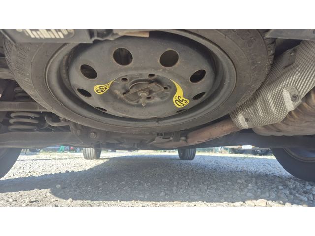 Kia Carens 2.0CRDI 172ХИЛ.100% РЕАЛНИ ТЕГЛИЧ ЛИЗИНГ ВИДЕО - автомобили, коли, обяви за нови и употребявани 5