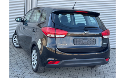 kia-carens - 5