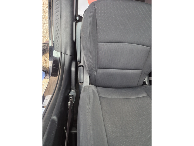 Kia Carens 1.7 CRDI, 7mesta - автомобили, коли, обяви за нови и употребявани 9