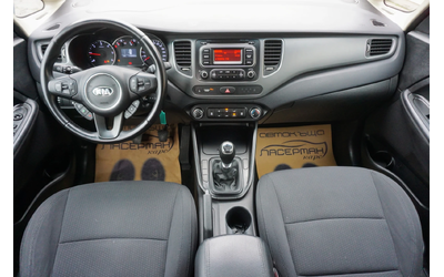 kia-carens - 4