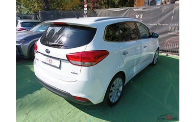 kia-carens - 4
