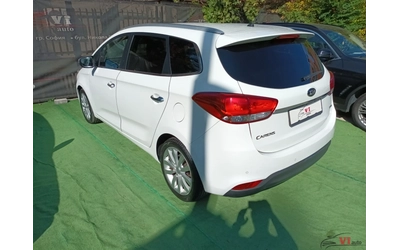 kia-carens - 5