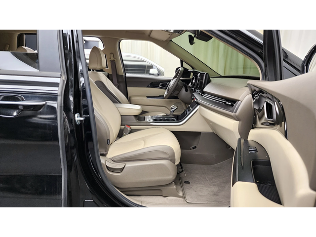 Kia Carnival 4th Generation 9-seater Prestige - автомобили, коли, обяви за нови и употребявани 10