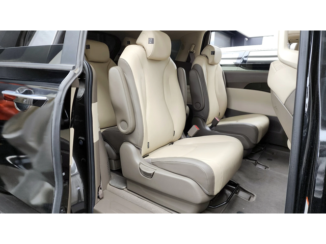 Kia Carnival 4th Generation 9-seater Prestige - автомобили, коли, обяви за нови и употребявани 11