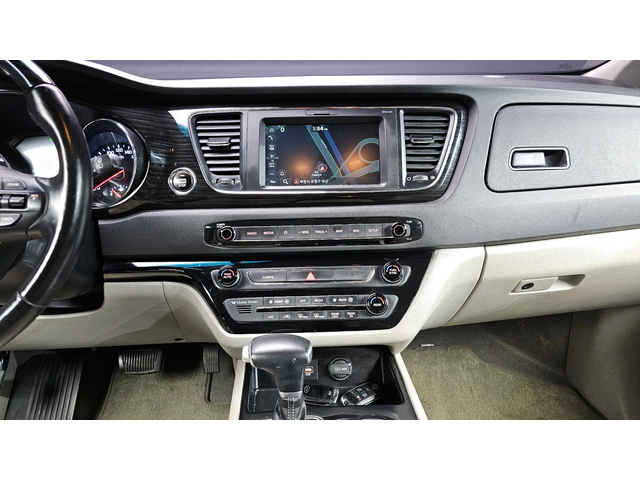 Kia Carnival The New 9-seater Prestige - автомобили, коли, обяви за нови и употребявани 14