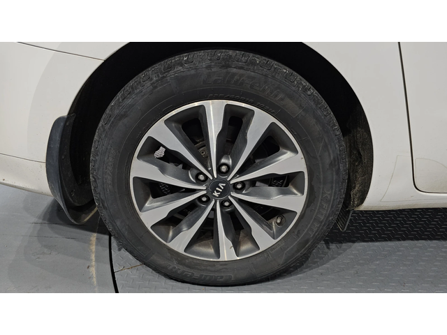 Kia Carnival All New 9-seater Luxury - автомобили, коли, обяви за нови и употребявани 4