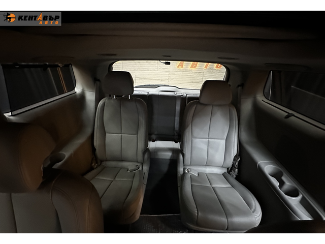 Kia Carnival 2.2D 9-местен/от Корея - автомобили, коли, обяви за нови и употребявани 9