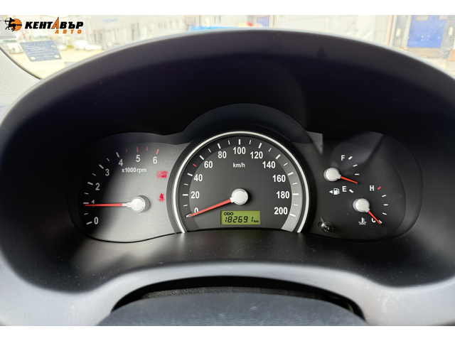 Kia Carnival 2.9d 185к.с./7 места/ - автомобили, коли, обяви за нови и употребявани 15