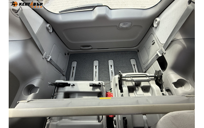 Kia Carnival 2.9d 185к.с./7 места/ - автомобили, коли, обяви за нови и употребявани 9