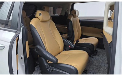 Kia Carnival - автомобили, коли, обяви за нови и употребявани 11