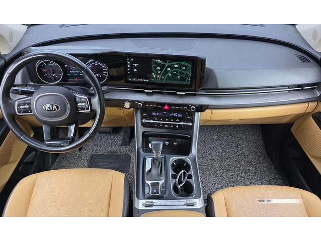 Kia Carnival - автомобили, коли, обяви за нови и употребявани 6