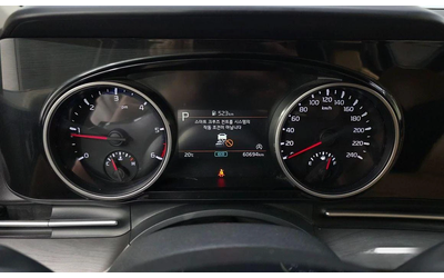 Kia Carnival - автомобили, коли, обяви за нови и употребявани 7