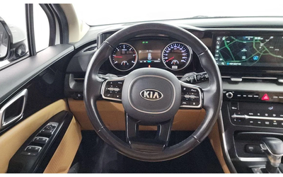 Kia Carnival - автомобили, коли, обяви за нови и употребявани 12