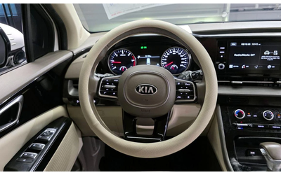 Kia Carnival - автомобили, коли, обяви за нови и употребявани 12