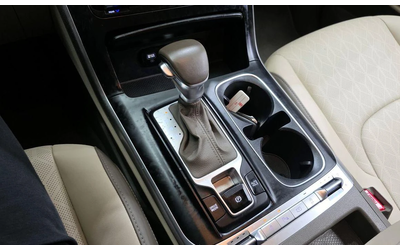 Kia Carnival - автомобили, коли, обяви за нови и употребявани 8