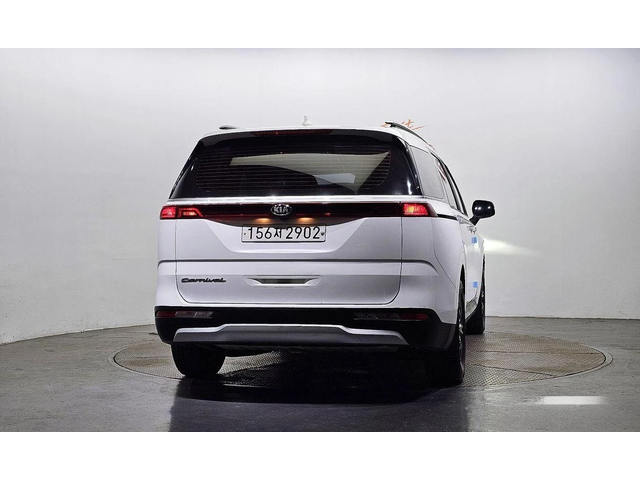 Kia Carnival - автомобили, коли, обяви за нови и употребявани 3