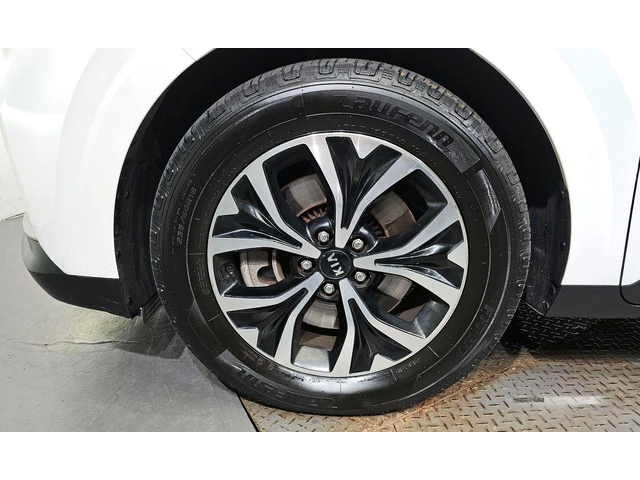 Kia Carnival - автомобили, коли, обяви за нови и употребявани 4